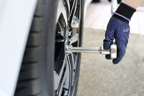 タイヤ交換・販売